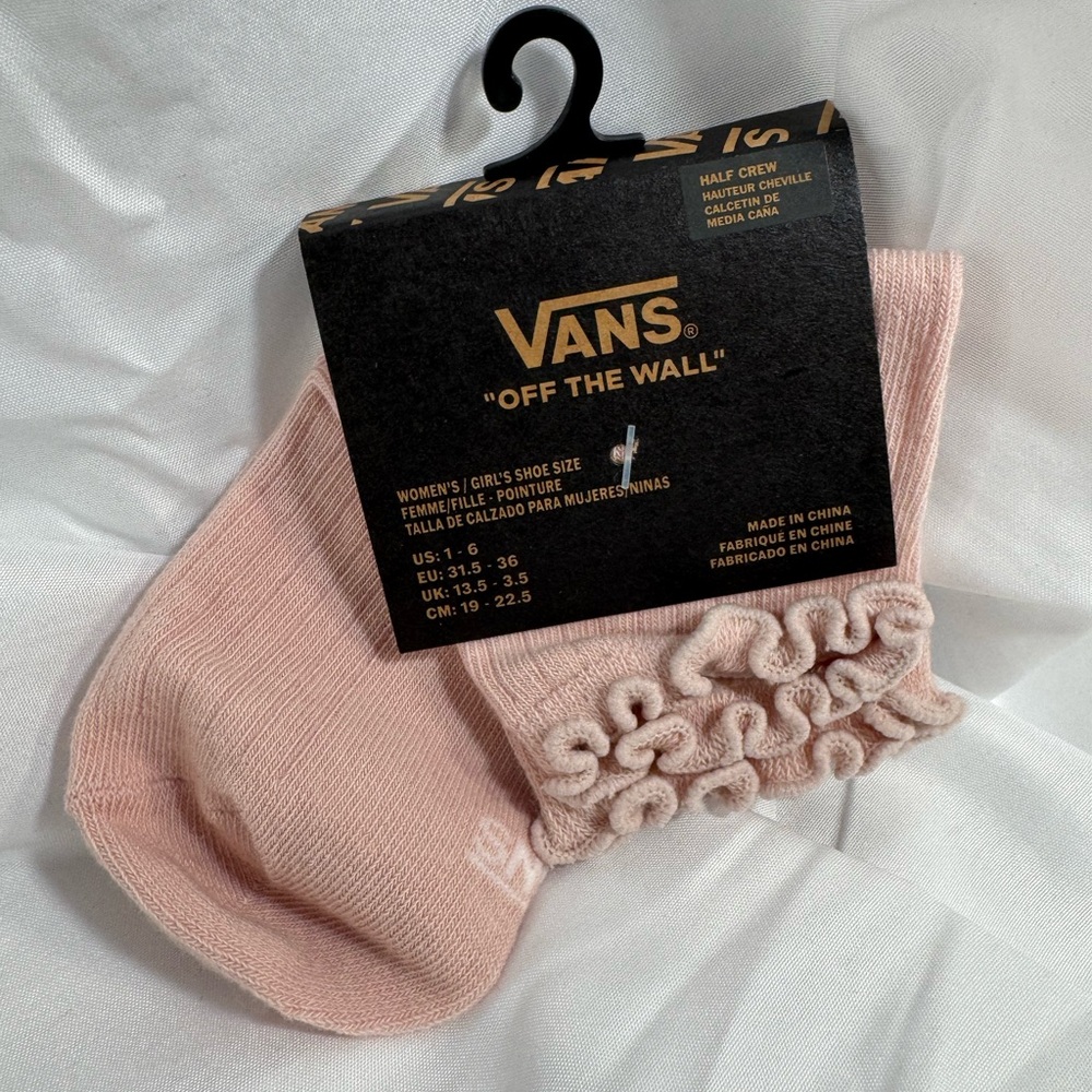 Vans Soft Pink Ruffle half Crew Socks - Picture 1 of 6
